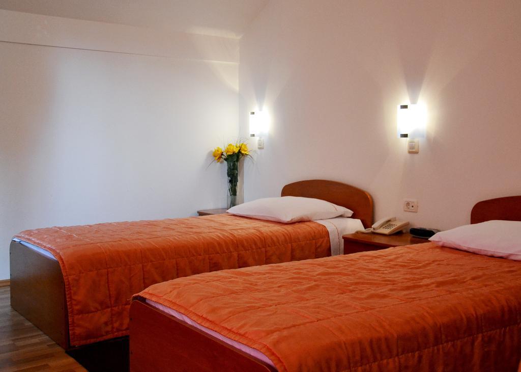 Guesthouse Bajc Vrhnika Zimmer foto